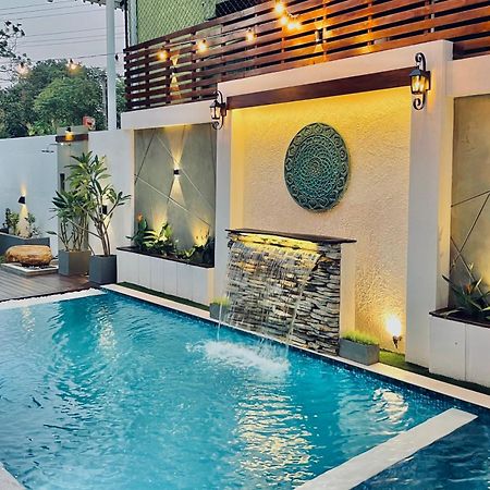 נגומבו 8 Plus Luxury Apartments מראה חיצוני תמונה