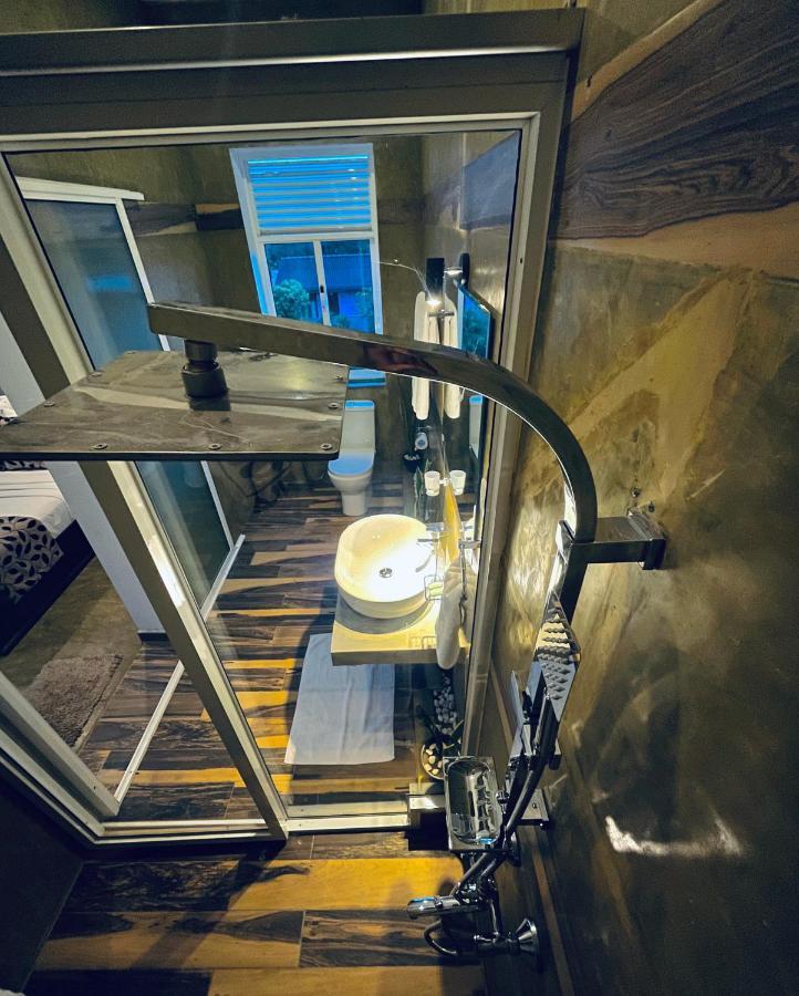 נגומבו 8 Plus Luxury Apartments מראה חיצוני תמונה