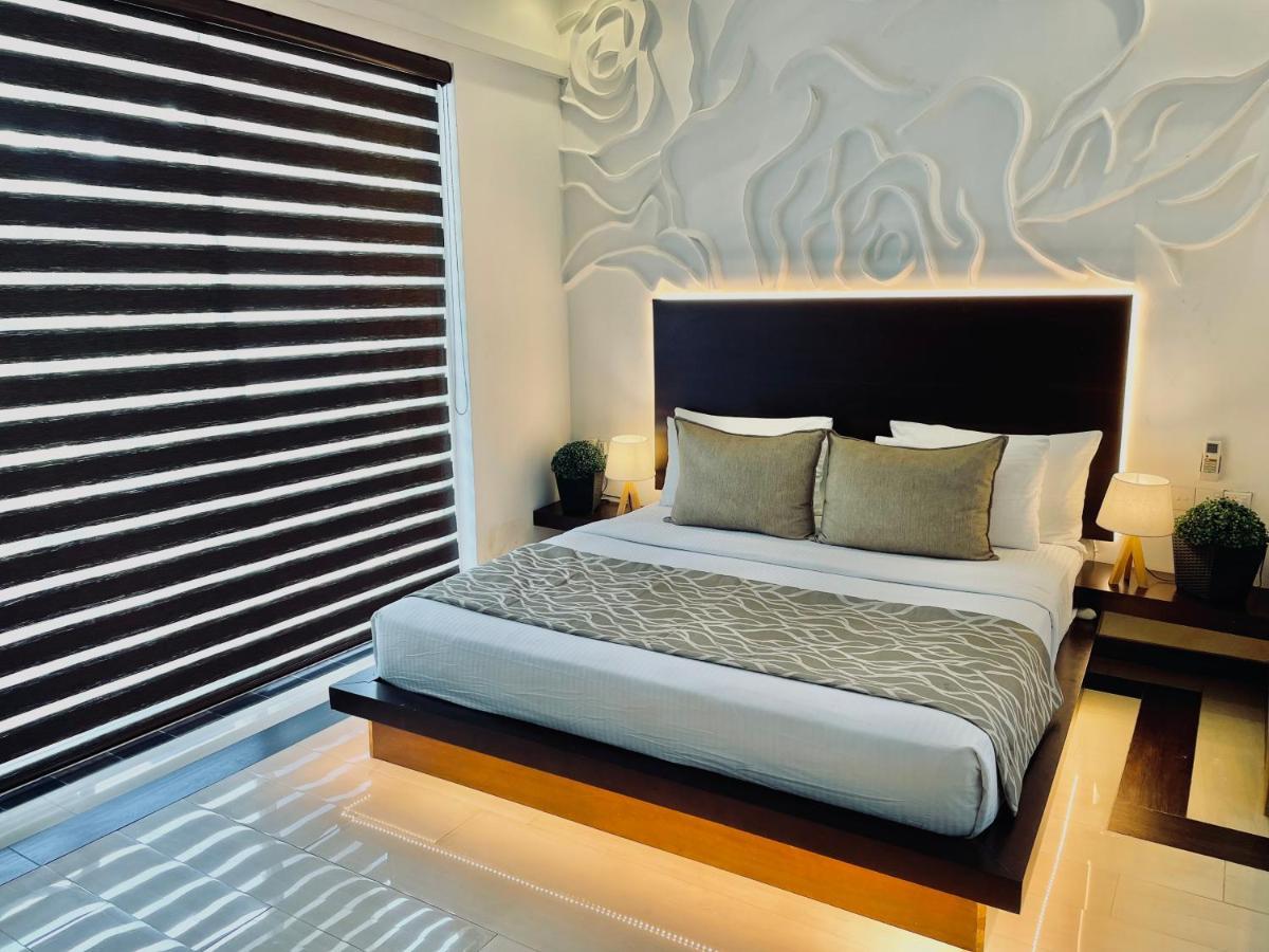 נגומבו 8 Plus Luxury Apartments מראה חיצוני תמונה