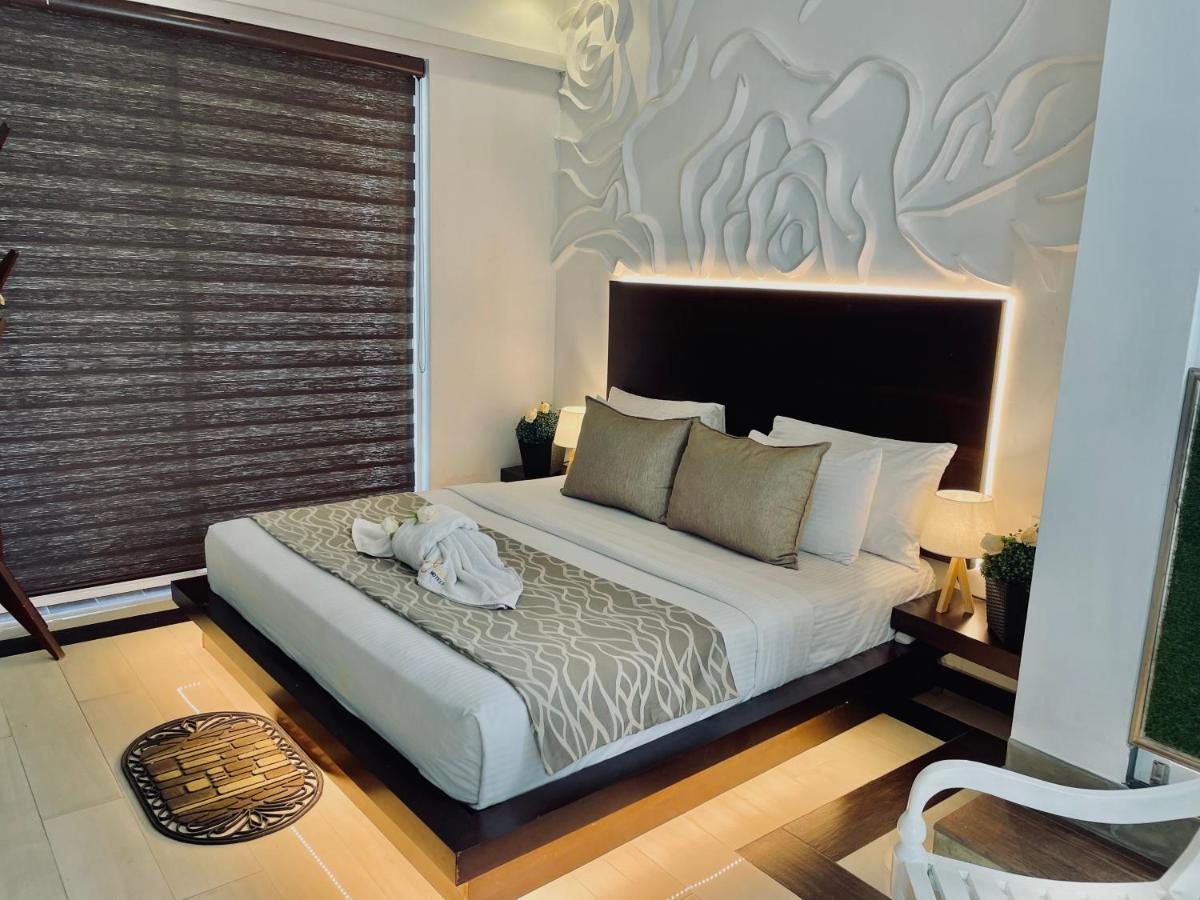 נגומבו 8 Plus Luxury Apartments מראה חיצוני תמונה