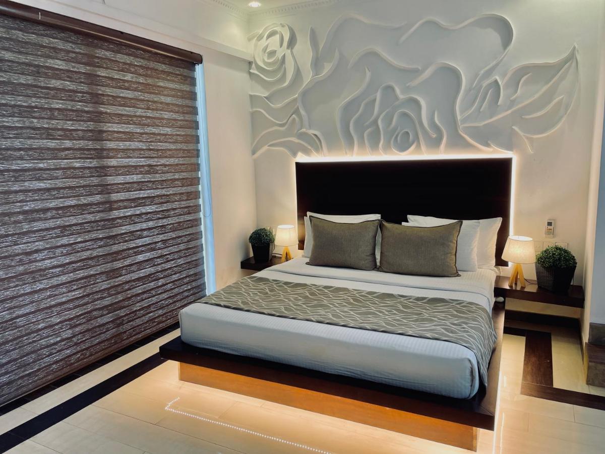 נגומבו 8 Plus Luxury Apartments מראה חיצוני תמונה