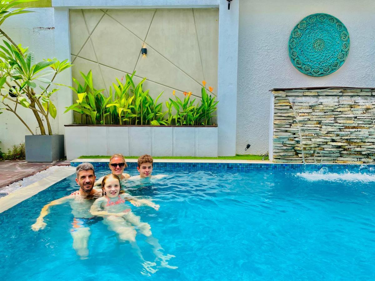 נגומבו 8 Plus Luxury Apartments מראה חיצוני תמונה