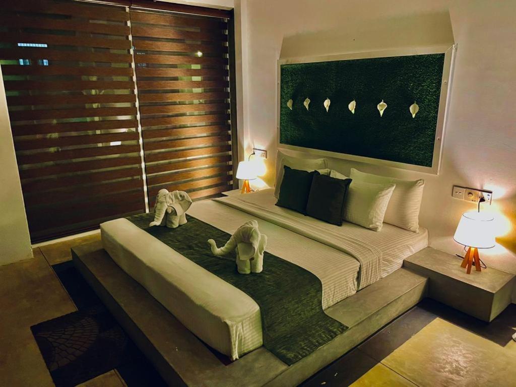 נגומבו 8 Plus Luxury Apartments מראה חיצוני תמונה